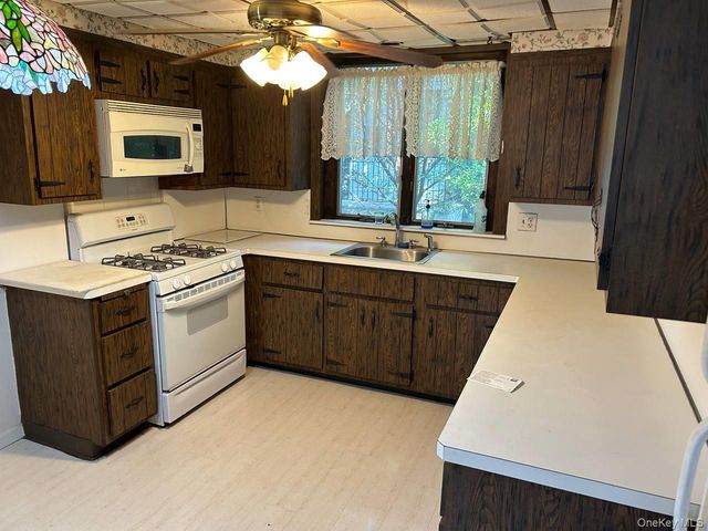 9 Prospect Avenue, East Rockaway, NY 11518