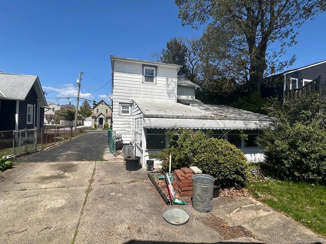 9 Prospect Avenue, East Rockaway, NY 11518