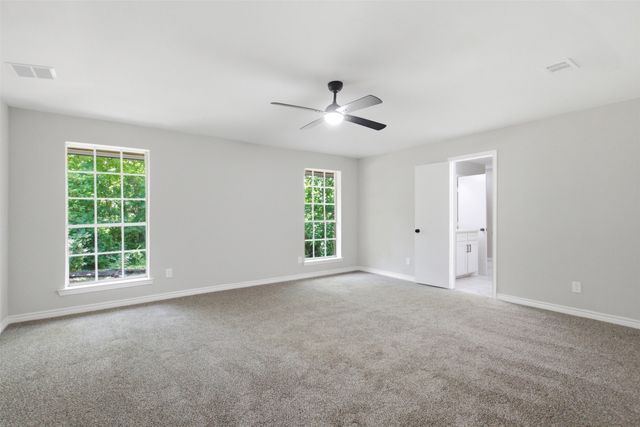 210 Squirebrook Drive, Desoto, TX 75115