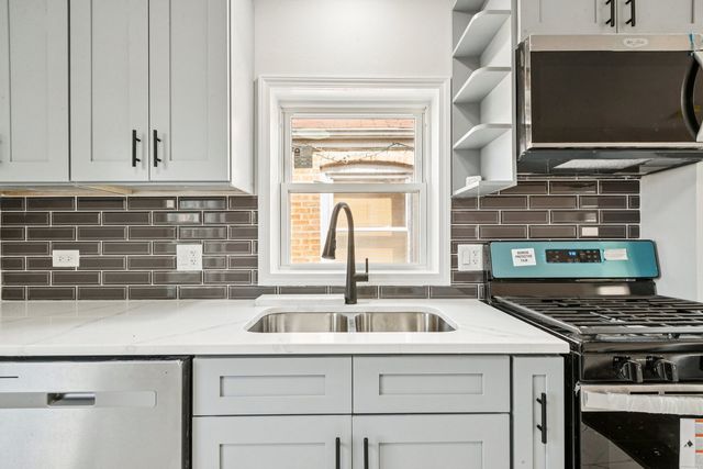 14510 S Emerald Avenue, Riverdale, IL 60827