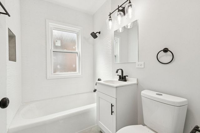 14510 S Emerald Avenue, Riverdale, IL 60827