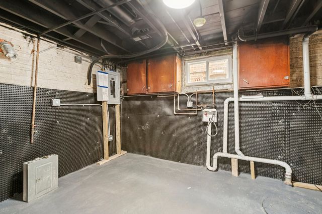 14510 S Emerald Avenue, Riverdale, IL 60827