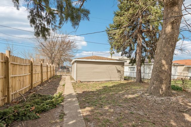 14510 S Emerald Avenue, Riverdale, IL 60827