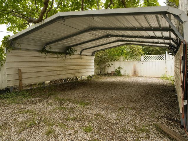 627 Kingston Drive, Irving, TX 75061