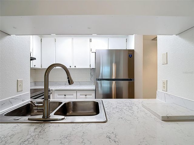 5132 AMULET DRIVE 105, New Port Richey, FL 34652