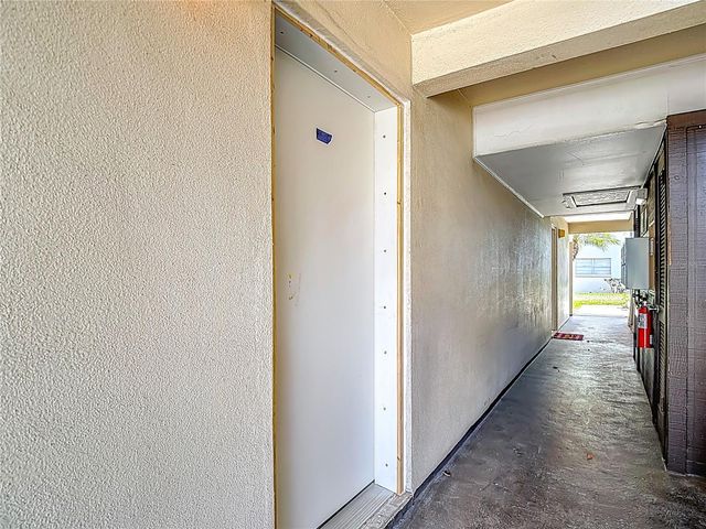 5132 AMULET DRIVE 105, New Port Richey, FL 34652