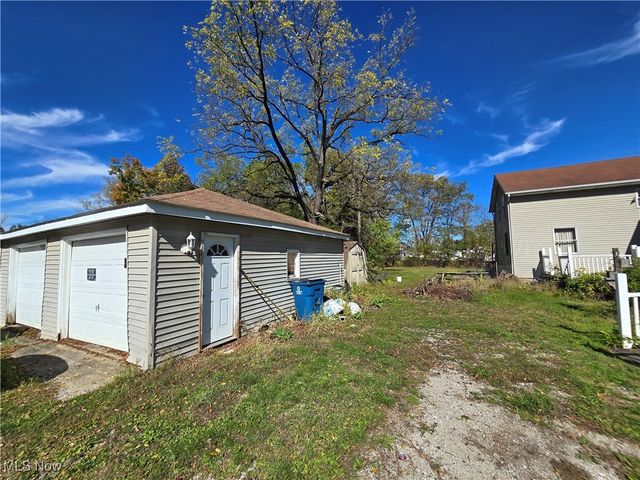 966 Oak Street, Grafton, OH 44044