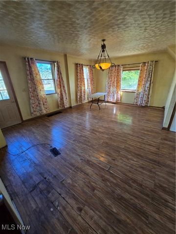 966 Oak Street, Grafton, OH 44044