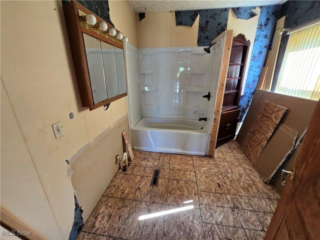 966 Oak Street, Grafton, OH 44044