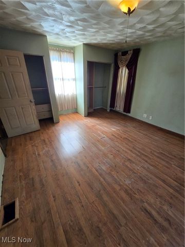 966 Oak Street, Grafton, OH 44044