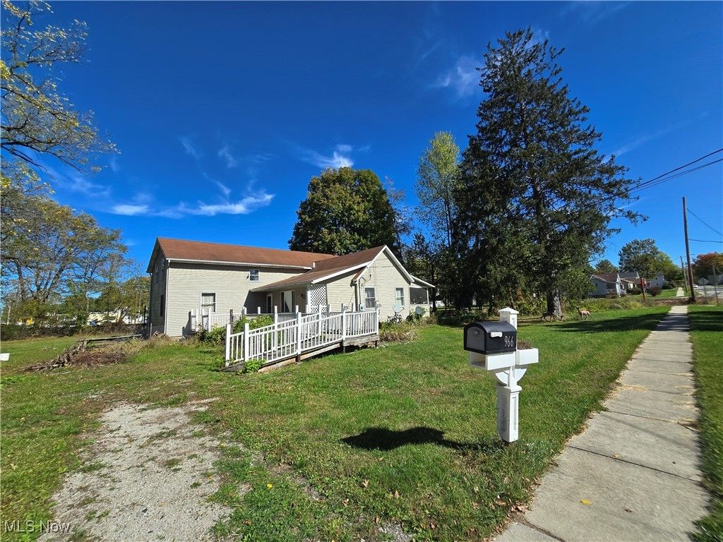 966 Oak Street, Grafton, OH 44044