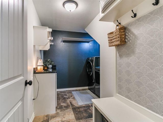 1320 Sonoma Lakes Boulevard, Moore, OK 73160