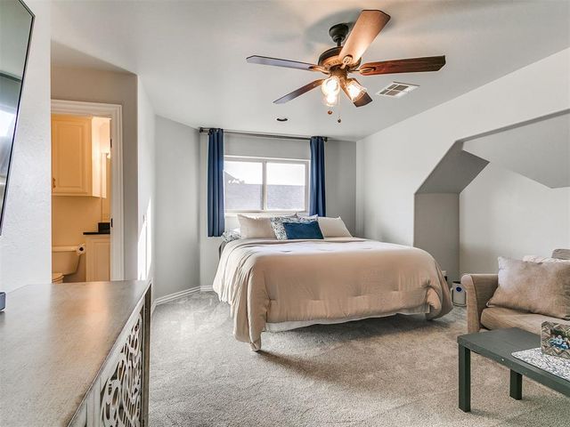 1320 Sonoma Lakes Boulevard, Moore, OK 73160