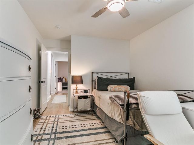 1320 Sonoma Lakes Boulevard, Moore, OK 73160