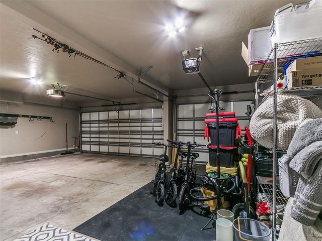 1320 Sonoma Lakes Boulevard, Moore, OK 73160