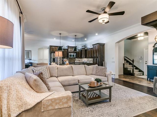 1320 Sonoma Lakes Boulevard, Moore, OK 73160