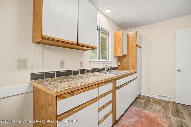 8350 E Spicerville Highway, Eaton Rapids, MI 48827
