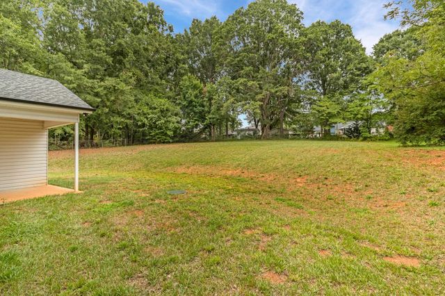 141 Sandifer Road, Spartanburg, SC 29303