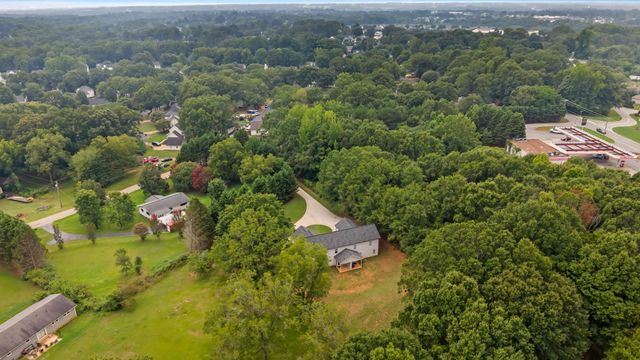 141 Sandifer Road, Spartanburg, SC 29303