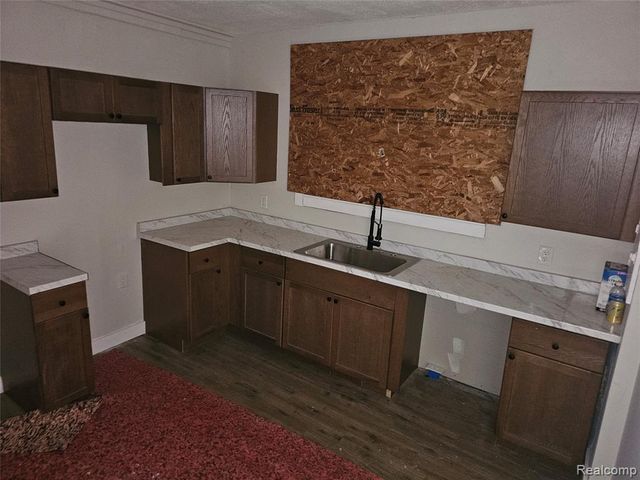 2930 Taylor Street, Detroit, MI 48206