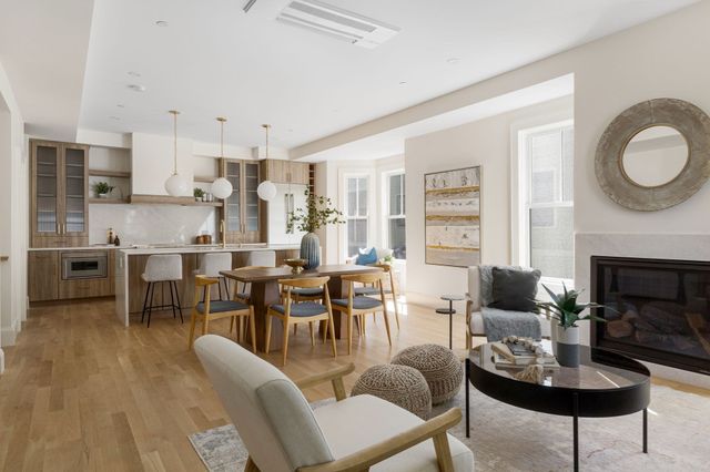24 Wendell Street 2, Cambridge, MA 02138