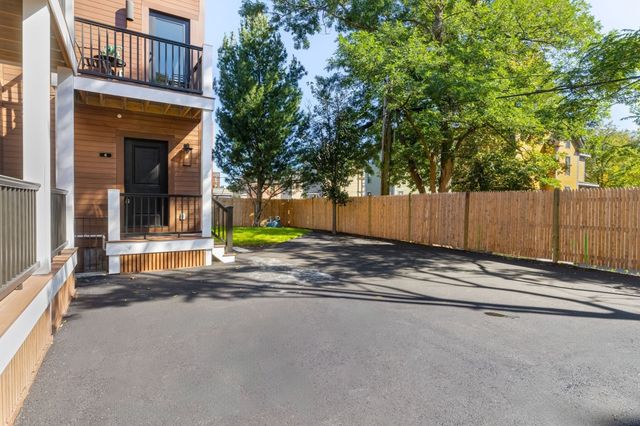 24 Wendell Street 2, Cambridge, MA 02138