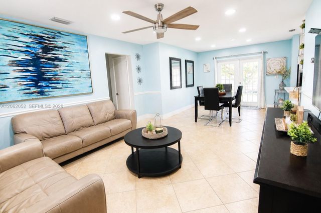 2430 Sabal Palm Dr, Miramar, FL 33023