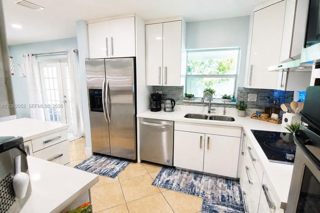2430 Sabal Palm Dr, Miramar, FL 33023