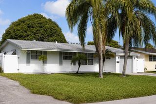 2430 Sabal Palm Dr, Miramar, FL 33023