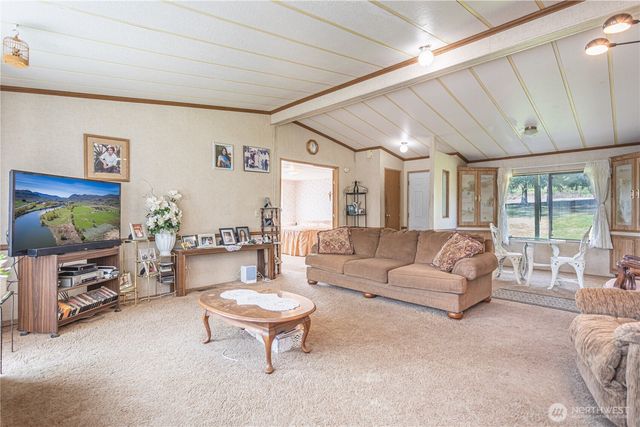 1096 Highway 7, Tonasket, WA 98855