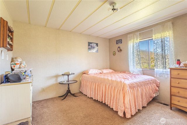 1096 Highway 7, Tonasket, WA 98855