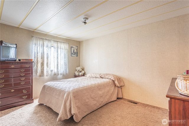 1096 Highway 7, Tonasket, WA 98855