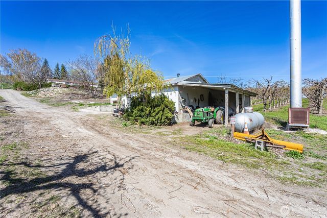 1096 Highway 7, Tonasket, WA 98855