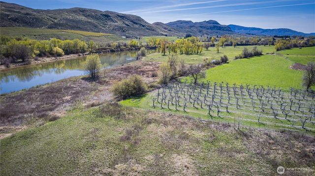 1096 Highway 7, Tonasket, WA 98855