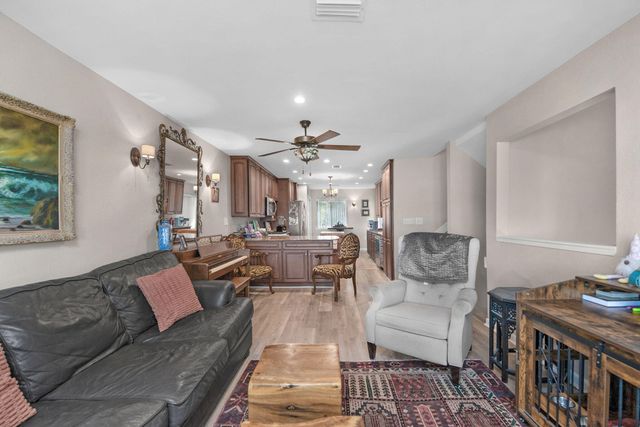 10 Marina Cove Drive, Niceville, FL 32578