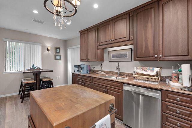 10 Marina Cove Drive, Niceville, FL 32578