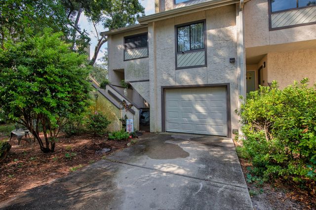 10 Marina Cove Drive, Niceville, FL 32578