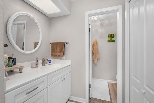 10 Marina Cove Drive, Niceville, FL 32578