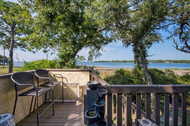 10 Marina Cove Drive, Niceville, FL 32578