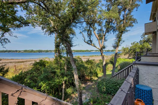 10 Marina Cove Drive, Niceville, FL 32578
