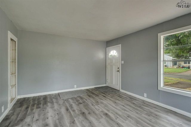 523 W INWOOD DRIVE, Wichita Falls, TX 76301