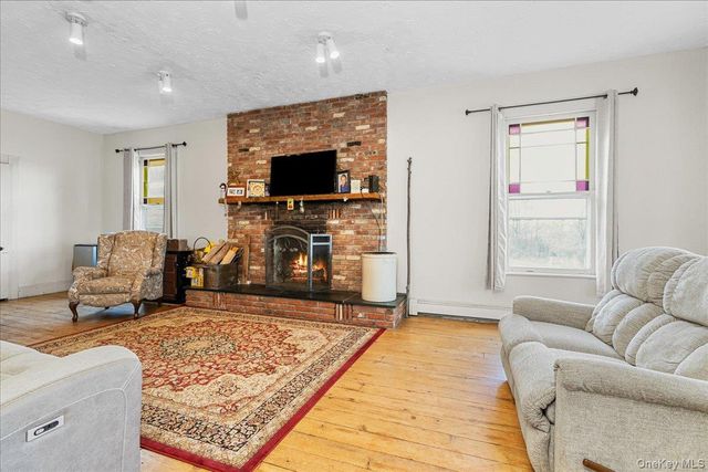 14 Maple Avenue, Goshen, NY 10924
