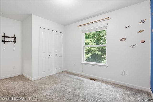 26978 Maxwell Court, Novi, MI 48374