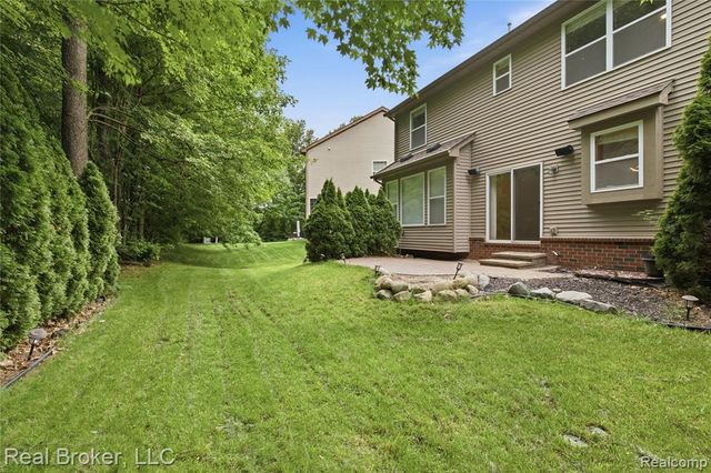 26978 Maxwell Court, Novi, MI 48374