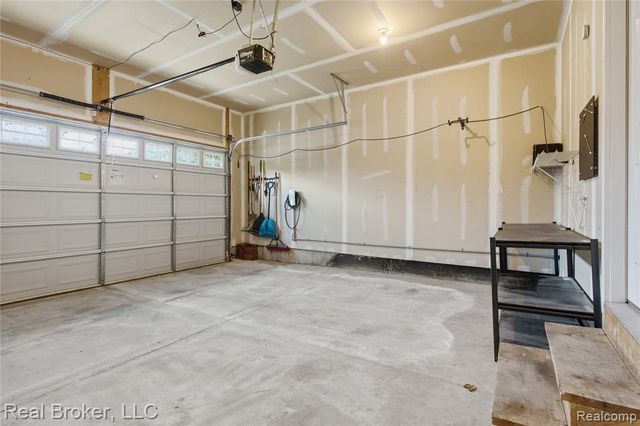 26978 Maxwell Court, Novi, MI 48374