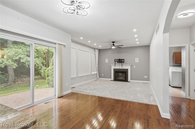 26978 Maxwell Court, Novi, MI 48374