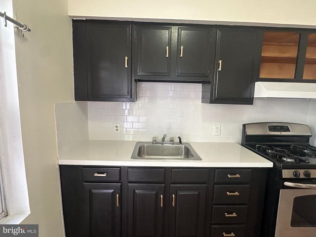1607 WHARTON ST, Philadelphia, PA 19146