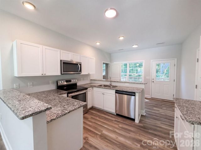 604 Stewart Court, Statesville, NC 28677