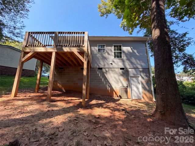 604 Stewart Court, Statesville, NC 28677