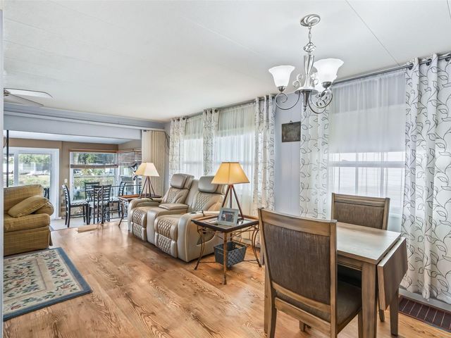 11506 JOHNSON CIRCLE, Tavares, FL 32778